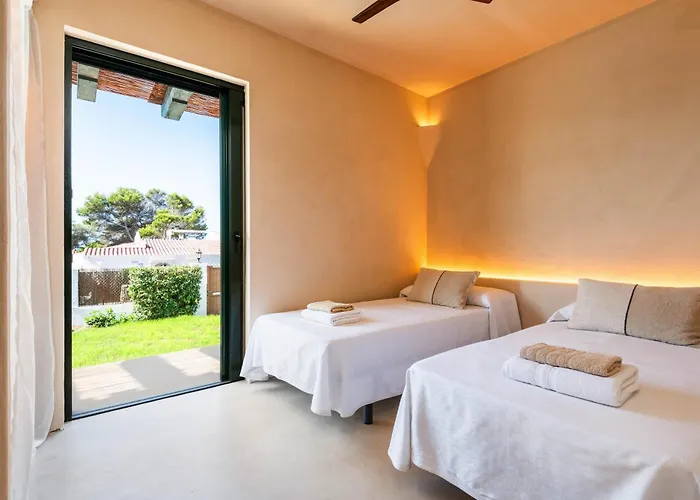 ヴィラ Binimadi Binisafua